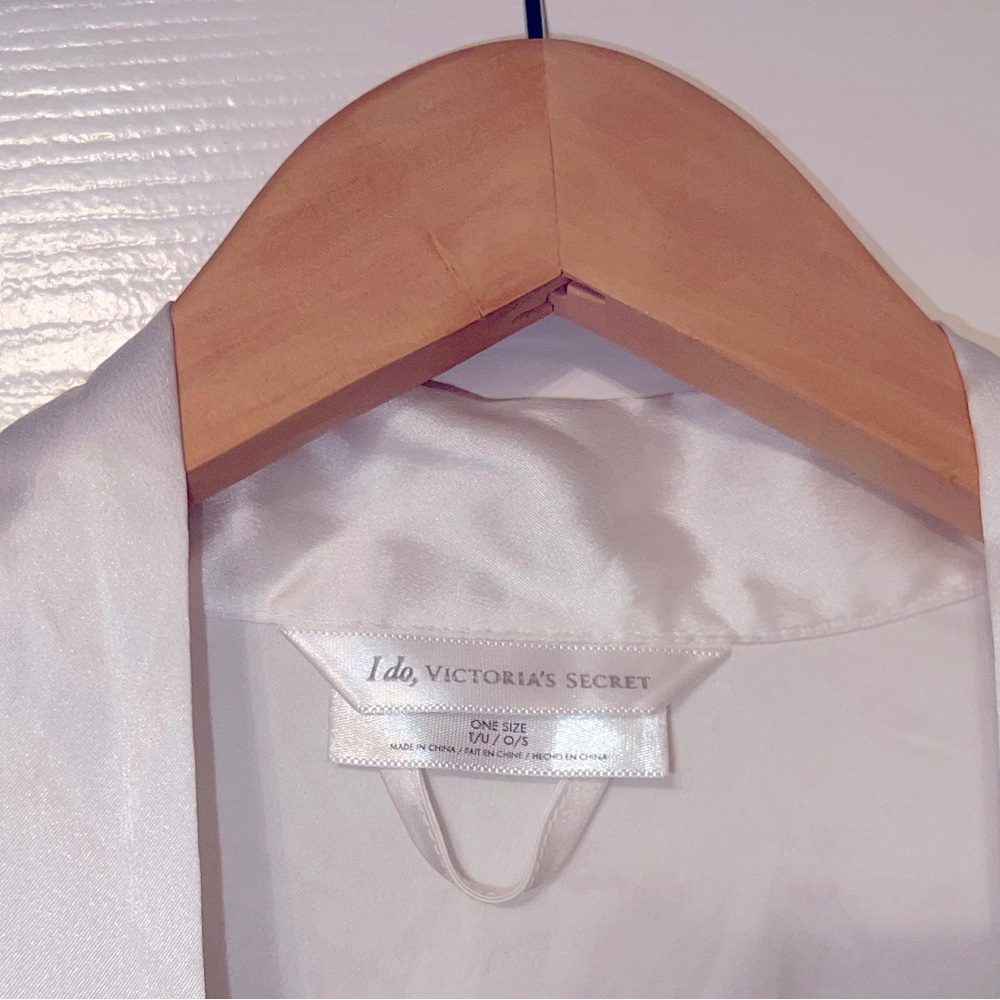 Victoria Secret Bride Robe O/S - Picture 2 of 2